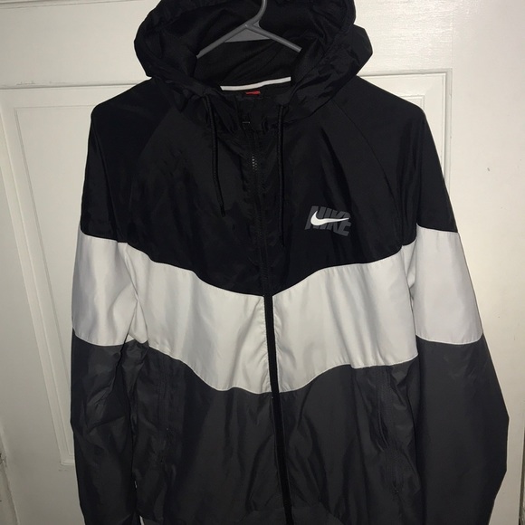 Nike Other - Men’s Nike windbreaker